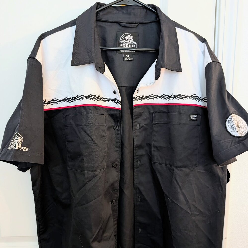 Men's button-up Lurking Class shirt